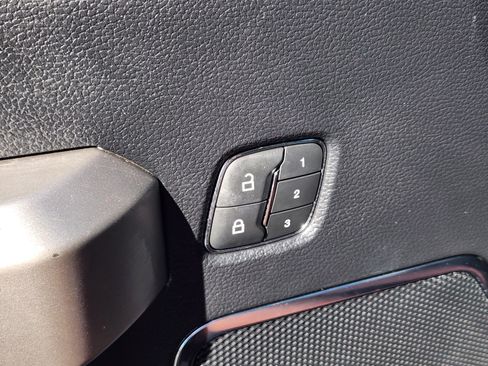 Used 2019 Ford F150 Lariat AWD/4WD image 7