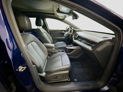 Used 2023 Audi Q4 e-tron Premium Plus w/ Premium Plus image 34