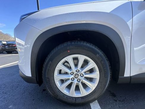 New 2026 Toyota Grand Highlander XLE image 20