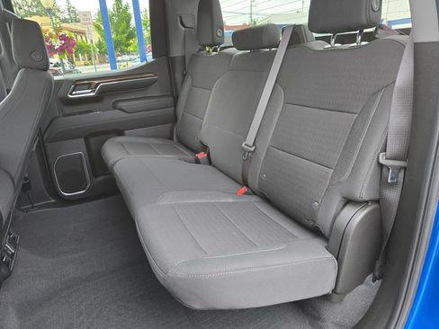 Used 2023 Chevrolet Silverado 1500 RST w/ Z71 Off-Road Package AWD/4WD image 24