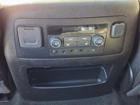 Used 2018 Chevrolet Tahoe LT AWD/4WD image 22