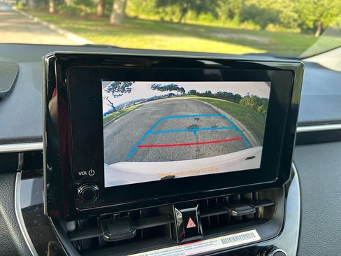 Used 2024 Toyota Corolla LE FWD image 25