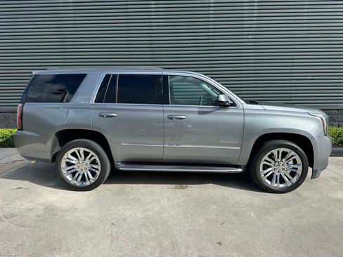 Used 2019 GMC Yukon SLT w/ Premium Edition AWD/4WD image 10