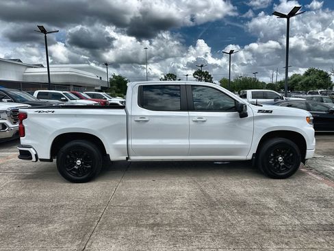 Used 2024 Chevrolet Silverado 1500 RST w/ Convenience Package II AWD/4WD image 10