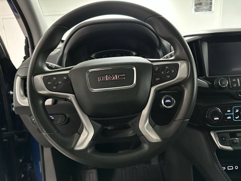 Used 2022 GMC Terrain SLE w/ Driver Convenience Package AWD/4WD image 13