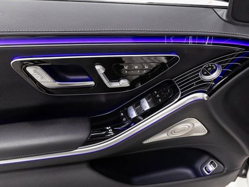 Certified 2023 Mercedes-Benz S 500 4MATIC w/ AMG Line image 6