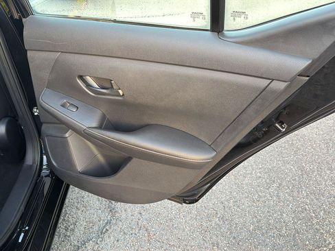 Used 2024 Nissan Sentra S FWD image 15