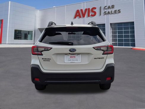 Used 2025 Subaru Outback Onyx Edition AWD/4WD image 7