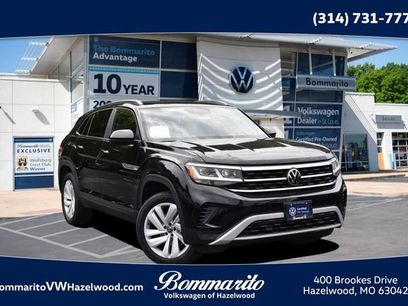 Used 2023 Volkswagen Atlas Cross Sport SE w/ Panoramic Sunroof Package