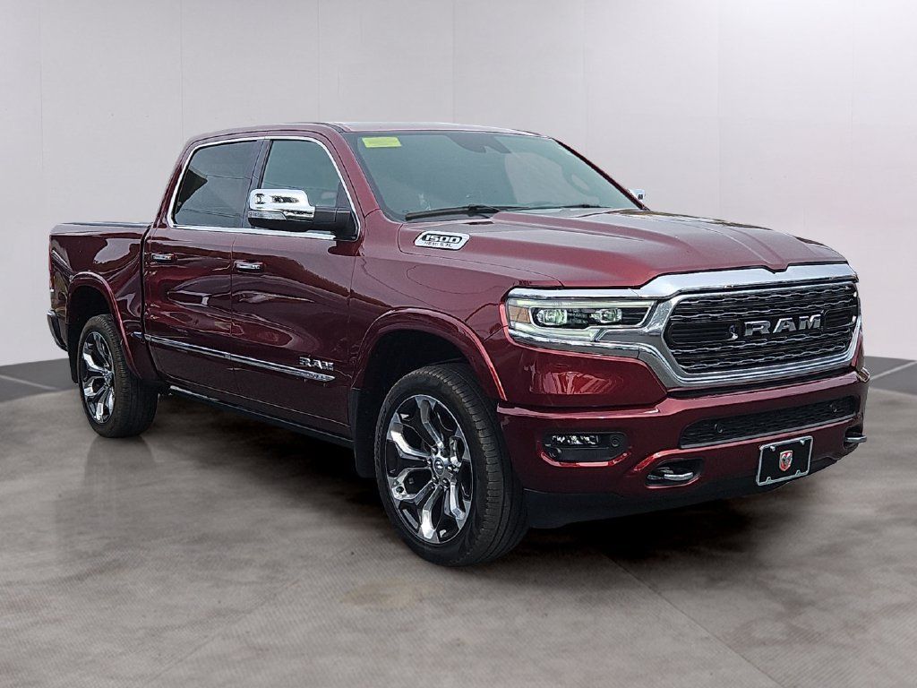 Used 2022 RAM 1500 Limited w/ Body-Colour Bumper Group AWD/4WD image 3