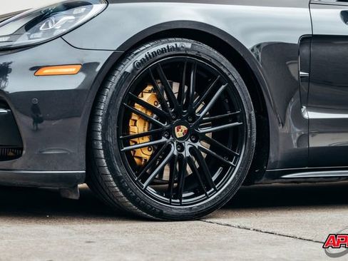 Used 2018 Porsche Panamera 4S image 62