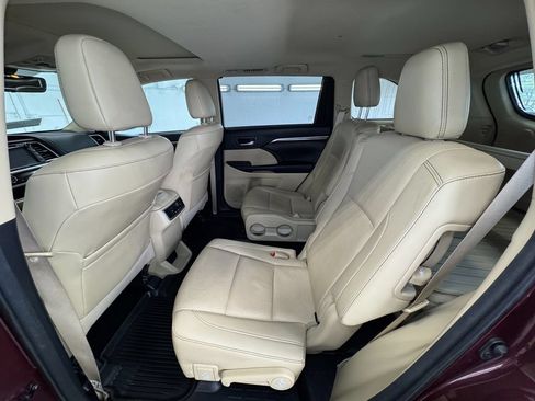 Used 2018 Toyota Highlander Limited AWD/4WD image 20