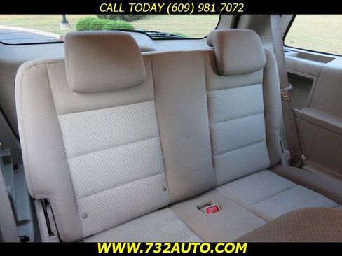 Used 2005 Ford Freestyle SE image 32