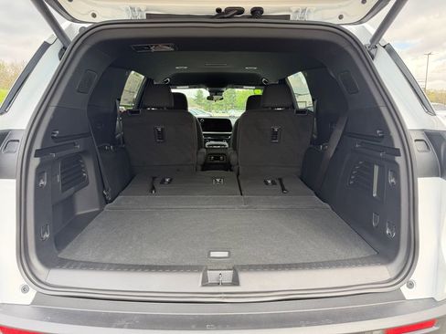 Used 2018 Chevrolet Traverse LT AWD/4WD image 11