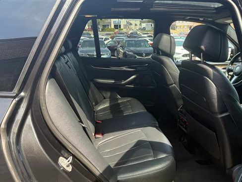 Used 2016 BMW X5 xDrive50i image 10
