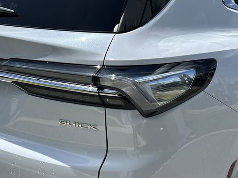 New 2026 Buick Enclave Avenir w/ Super Cruise Package FWD image 9