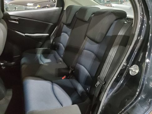 Used 2019 Toyota Yaris LE FWD image 21