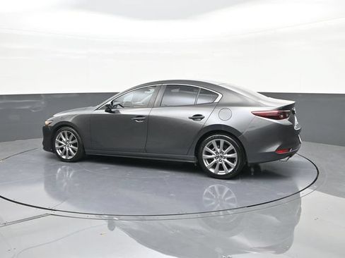Used 2019 MAZDA MAZDA3 Sedan FWD image 5