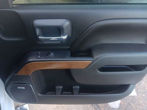 Used 2018 Chevrolet Silverado 1500 LTZ w/ Sport Package image 27