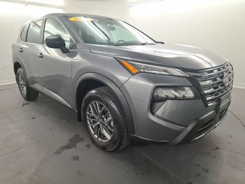 Used 2026 Nissan Rogue S FWD image 1