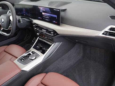 Certified 2026 BMW 330i xDrive Sedan AWD/4WD image 19