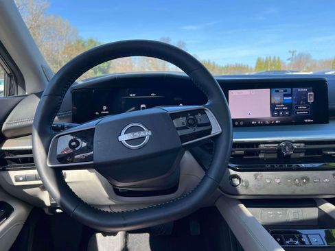 Used 2025 Nissan Murano SL image 26