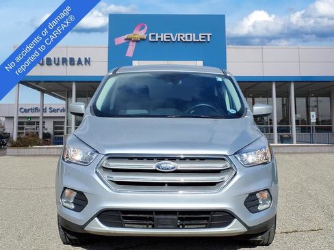 Used 2019 Ford Escape SE image 2