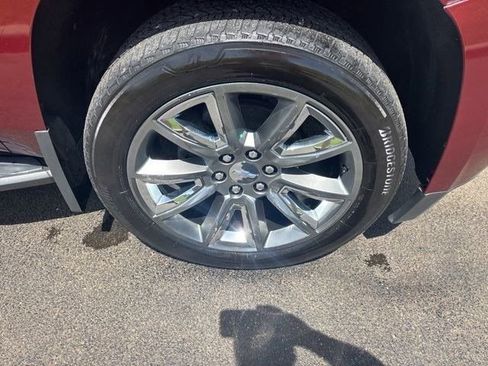 Used 2018 Chevrolet Tahoe LT w/ Luxury Package AWD/4WD image 46