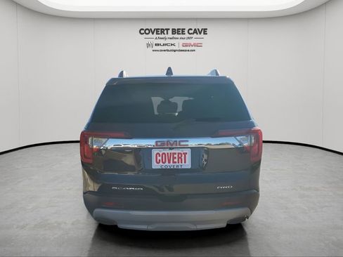 Used 2023 GMC Acadia SLT w/ Technology Package image 8