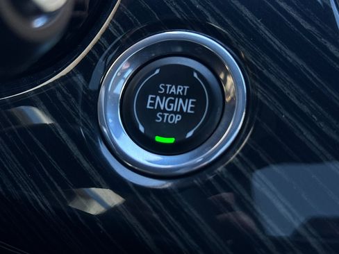 Certified 2024 Cadillac XT6 Premium Luxury image 32