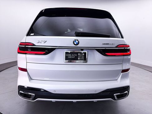 Used 2023 BMW X7 xDrive40i w/ M Sport Package AWD/4WD image 16
