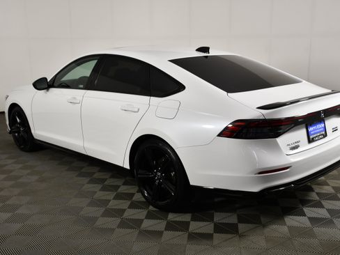 Used 2024 Honda Accord Sport image 8