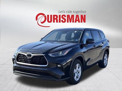 Used 2025 Toyota Highlander XLE image 5