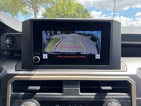Used 2024 Toyota Tacoma SR5 AWD/4WD image 26