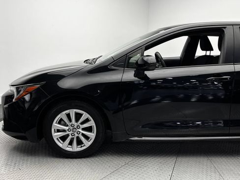 Used 2024 Toyota Corolla LE w/ LE Convenience Package FWD image 5
