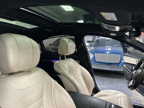 Used 2020 Mercedes-Benz S 560 4MATIC Sedan image 35