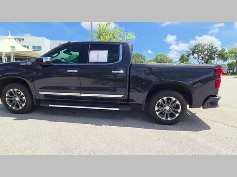 Used 2023 Chevrolet Silverado 1500 High Country w/ Z71 Off-Road Package image 44