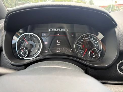 Used 2025 RAM 1500 Big Horn AWD/4WD image 32