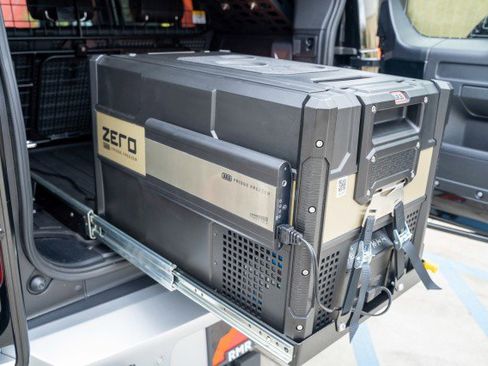 Used 2023 Land Rover Defender 110 S image 69