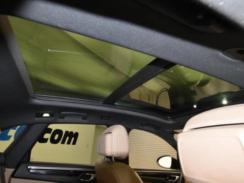 Used 2020 Porsche Macan image 19