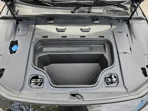 New 2027 Audi A6 e-tron Premium AWD/4WD image 8