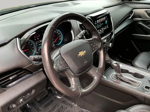 Used 2018 Chevrolet Traverse LT FWD image 17