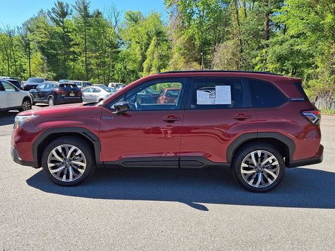 Used 2025 Subaru Forester Touring AWD/4WD image 4