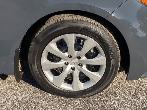 Used 2025 Toyota Corolla LE image 11