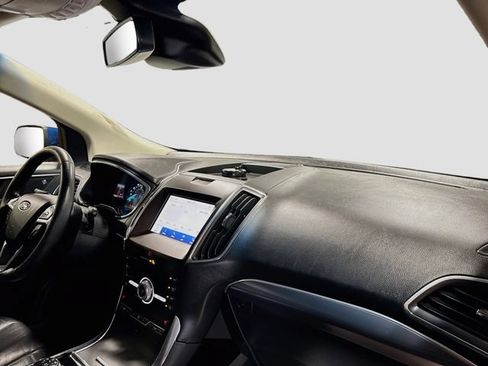 Used 2020 Ford Edge Titanium w/ Cargo Accessory Package FWD image 22