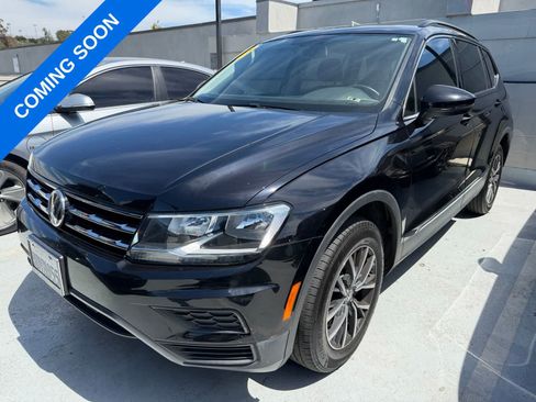 Used 2020 Volkswagen Tiguan SE FWD image 1