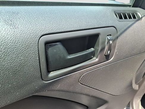 Used 2014 Ford Mustang Coupe RWD image 8