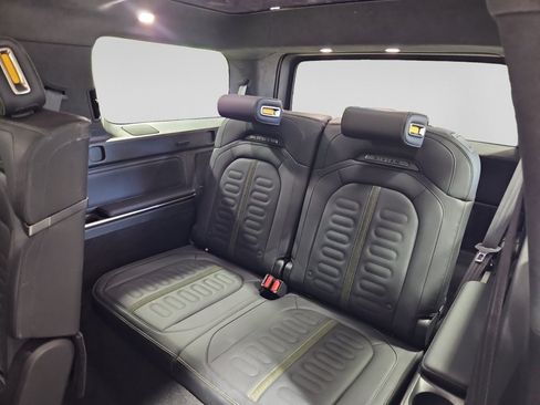 Used 2023 Rivian R1S Adventure AWD/4WD image 23