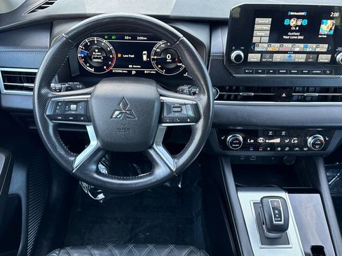 Used 2022 Mitsubishi Outlander SEL image 13