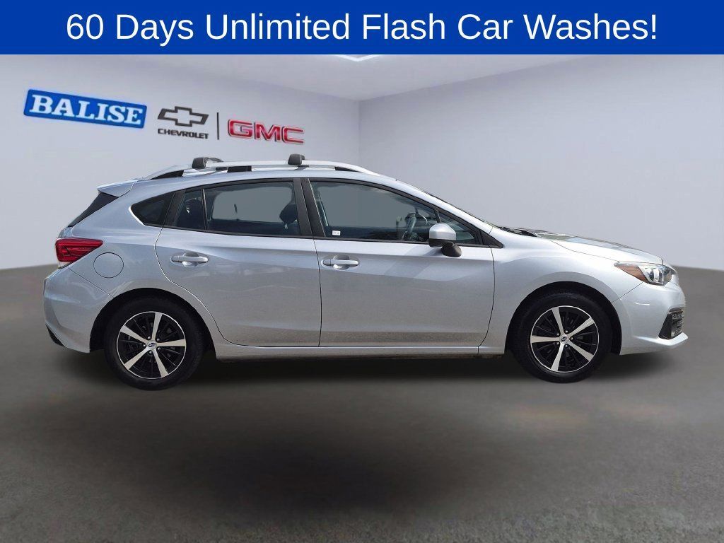 Used 2022 Subaru Impreza 2.0i Premium AWD/4WD image 2
